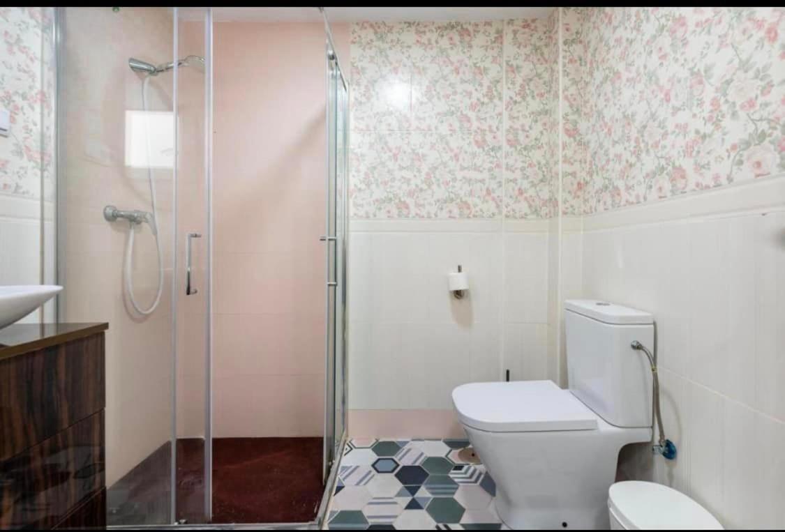 Vialia Apartamentos Suites Málaga Exteriör bild
