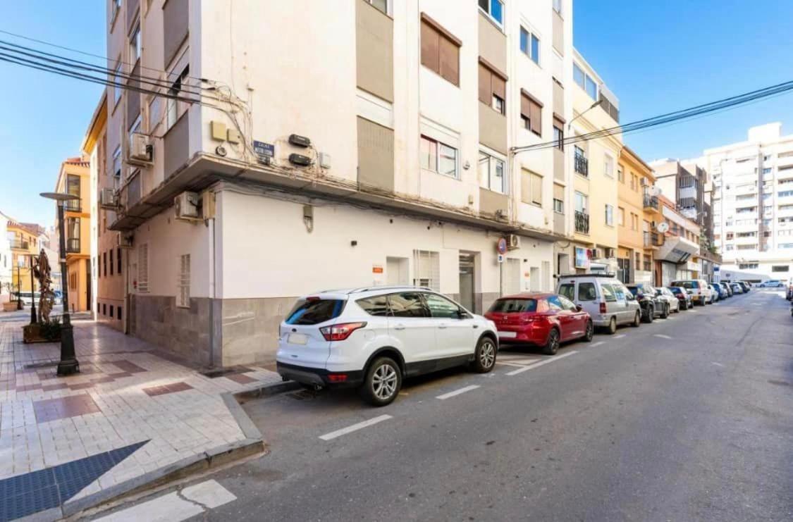 Vialia Apartamentos Suites Málaga Exteriör bild